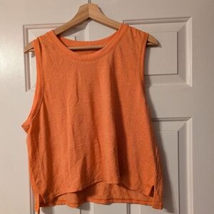 Lululemon Train to Be Top